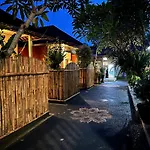 Ayye Bungalows