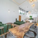 Stunning New Villa With Expansive Living And Jaw-Dropping Views!