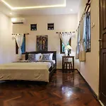 Central Ubud Classic Apartments With Jungle View 1