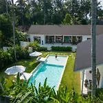 Modern And Stylish 3 Bedroom Villa