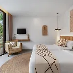 Villa Calvina By Balisuperhost