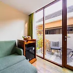 Maxonehotels At Ubud - Chse Certified