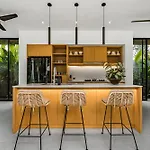 Villa Saiko By Balisuperhost