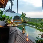 The Calm Ubud - 1Br Romance Villa With Rice Field View