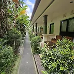Classic House By Green View