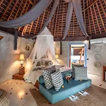 The Sender Pool Suites