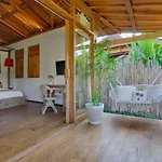 Villa Madura - New 3 Bedroom Villa W/ Rice Paddy View