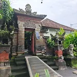 Bale Bali Kemenuh