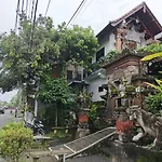 Bale Bali Kemenuh