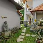Ray Guest House