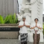 Seven Stone Villas