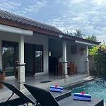 Villa Pondok Edi