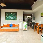 Villa Sukra