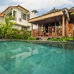 Villa Kayu By Mardika