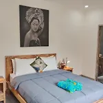 Villa Tenang