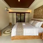 Chic 2Br Cozy & Private Pool At Bareng Villa