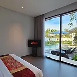 Bellis Villa