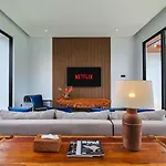 Bellis Villa