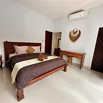 Kanda Villa