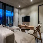 Work, Stay And Unwind! Jungle Vista Apartments Ubud By Bcg