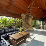 Candy Villa By Pramana Villas