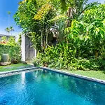 Villa Heliconia