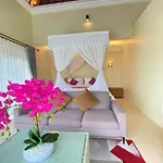 Sari Sasih Hillside By Reccoma