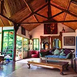 Santa Mandala Villa