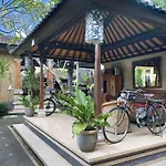 Teja Guest House & Gallery