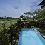 Murni\'S Villa Ligondi