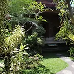 Lilacita Inn