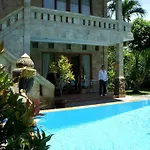 Dewi Ayu Accomodation