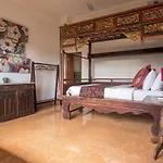 Maruti Lane Villa