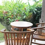Bombom House
