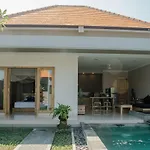 Villa Maha