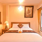 Kamar Suci House