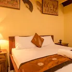 Kamar Suci House