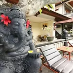 Nida Rooms Monkey Forest Temple Complex