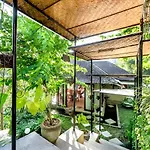 Villa Umah Shanti