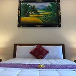 Taman Indah Homestay