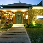 Pesantian Villa&Warung by ecommerceloka