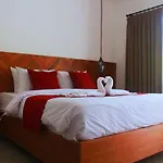 Maple House