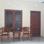 Gusti Room