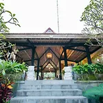 Ubud Tropical