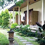 Astawa House