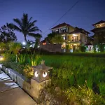 Puji Hostel And Bungalow Ubud