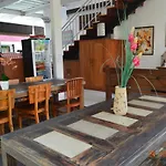 Askara Guest House & Hostel