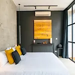 Rouge - Loft Dimanisa
