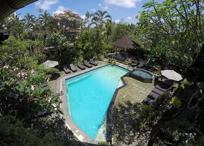 Okawati Boutique Bungalows