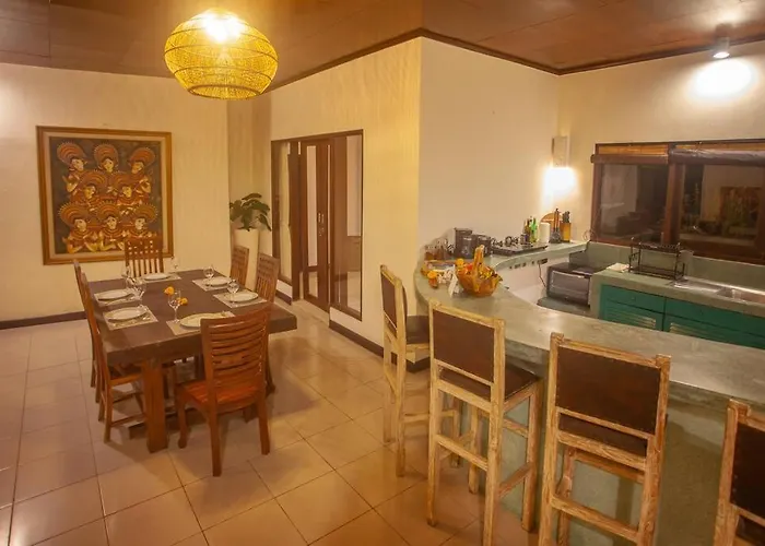 Huge Villa W/ Pool And Spectacular Rooftop Patio!
